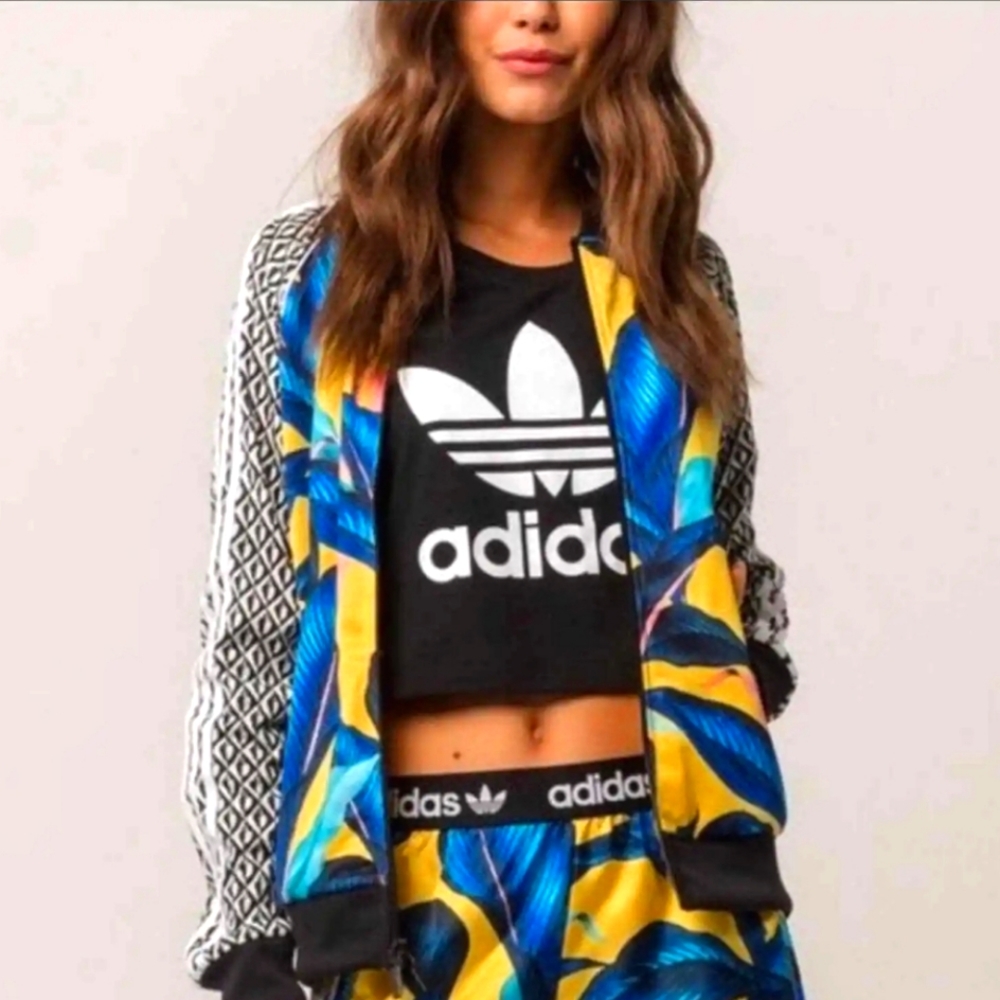 Adidas Floral Leaf 🍃 Sport Track Jacket Size Medium
